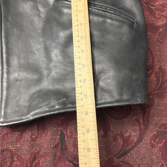 90s London Fog Boxy Leather Jacket - Picture 6 of 8